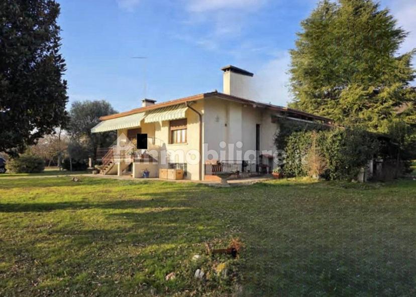 Villa unifamiliare via dei Gastaldoni 5, Centro, Volpago del Montello — foto 9 di 26
