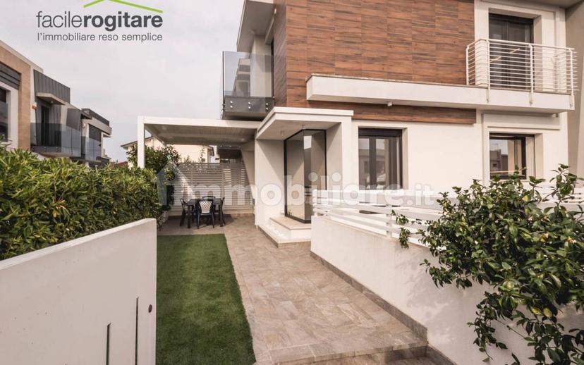 Villa a schiera via Cimarosa  7, Misano Adriatico — foto 17 di 38