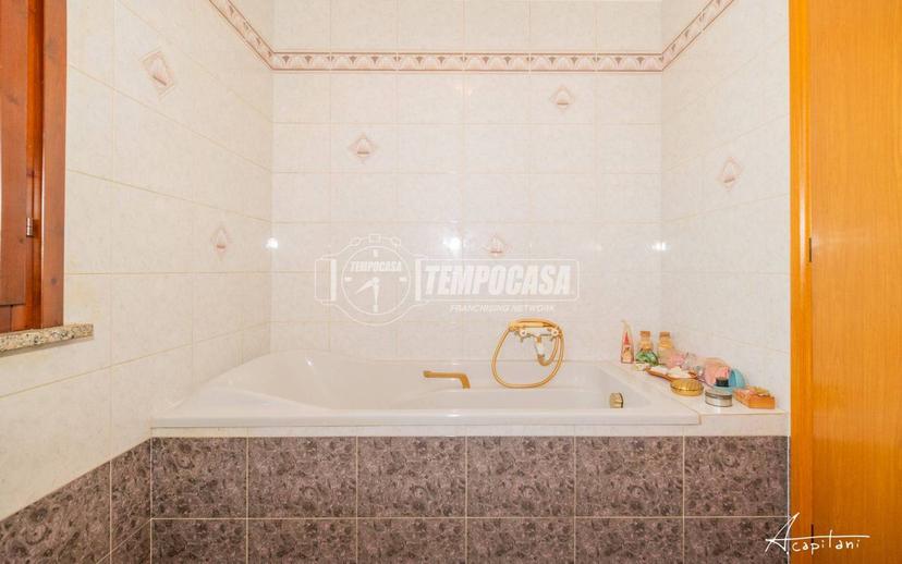 Villa a schiera via Grandi 2/3, Centro, Albinea — foto 9 di 48