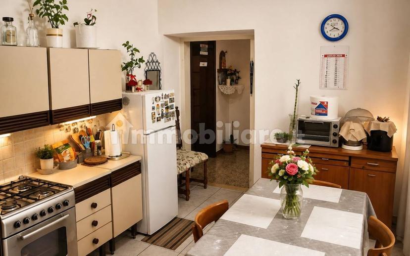 Trilocale da ristrutturare, piano rialzato, Città Giardino, Terni