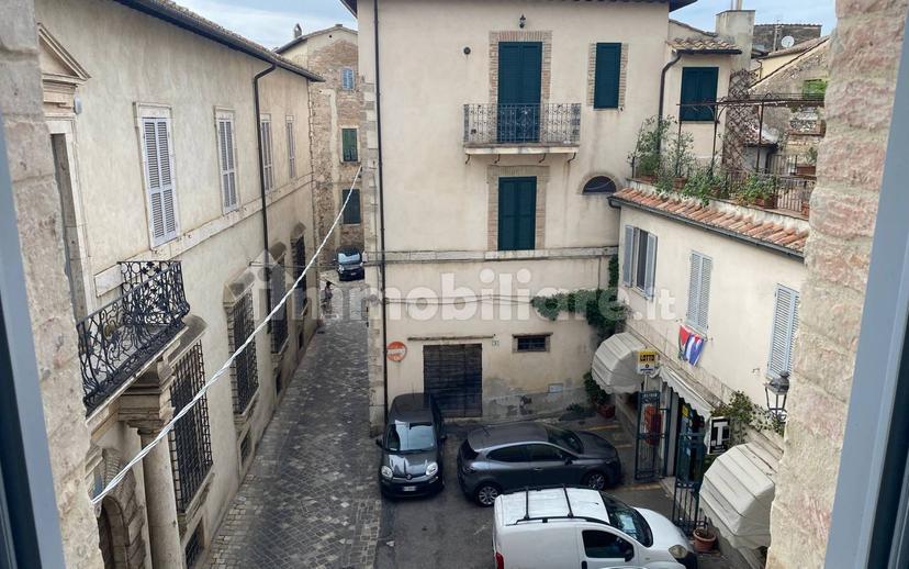 Trilocale via Giuseppe Garibaldi, Centro, Amelia — foto 16 di 45