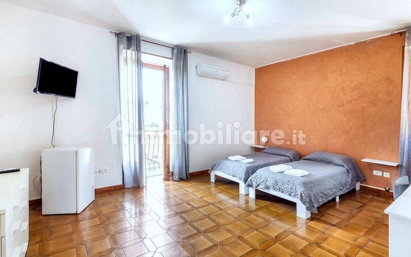 Stanza singola via Enrico Gagliardi 84, Vibo Valentia — foto 3 di 6