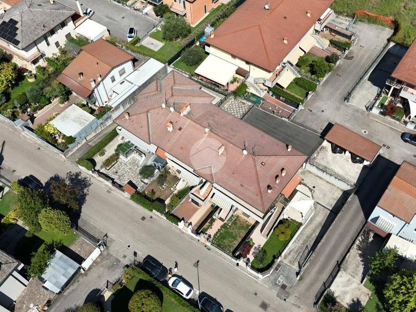 Bilocale via Giosue Carducci 33, Centro, San Bonifacio — foto 21 di 30