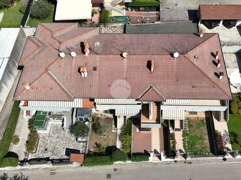 Bilocale via Giosue Carducci 33, Centro, San Bonifacio