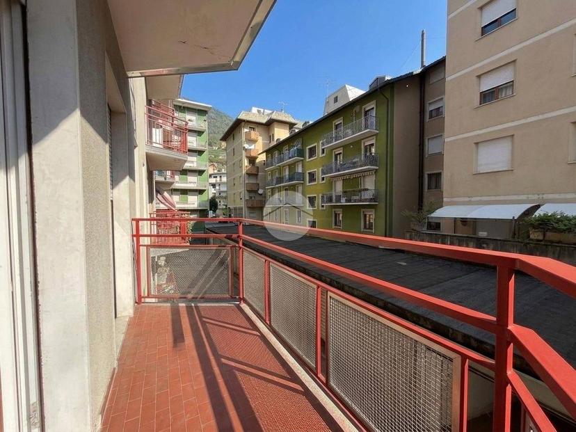 Trilocale via Francesco Buzzi 5, Centro, Sondrio — foto 19 di 24