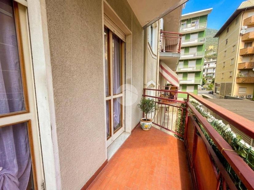 Trilocale via Francesco Buzzi 5, Centro, Sondrio — foto 10 di 24