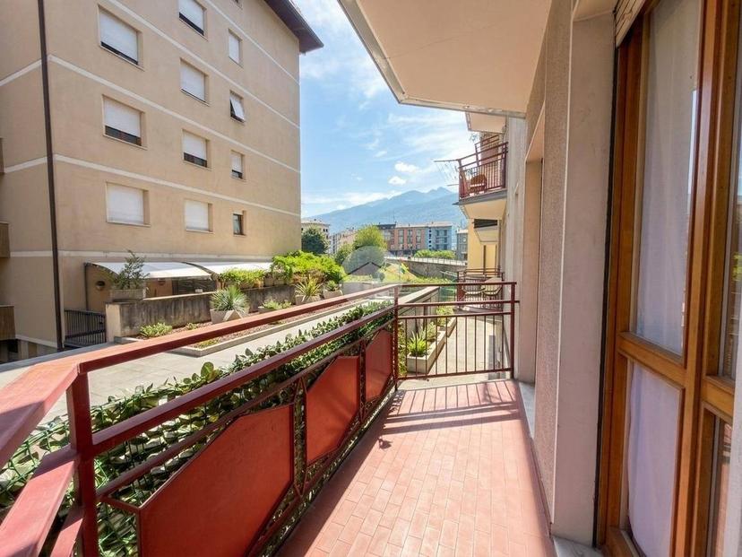 Trilocale via Francesco Buzzi 5, Centro, Sondrio — foto 16 di 24