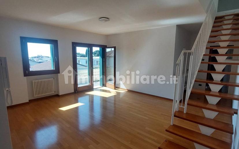 Attico buono stato, 206 m², Centro, Thiene — foto 10 di 11