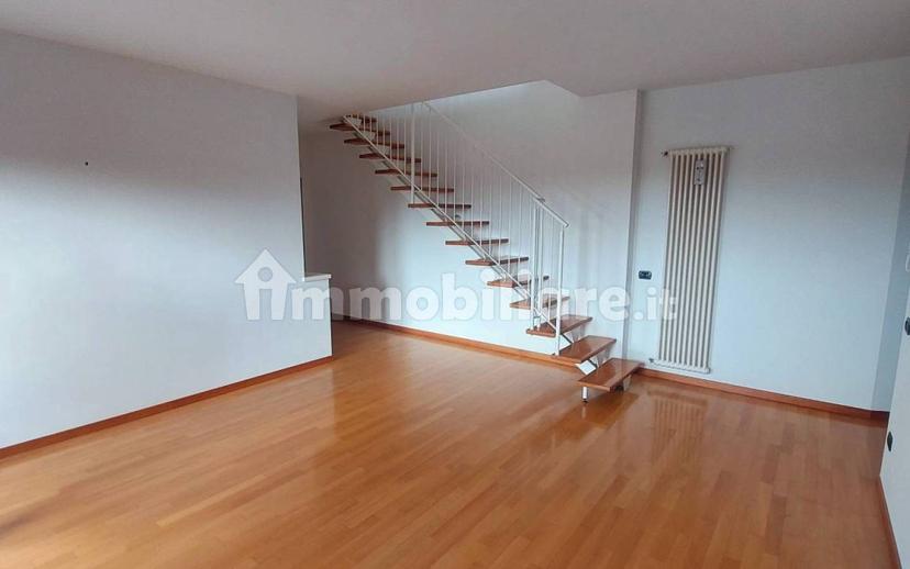 Attico buono stato, 206 m², Centro, Thiene — foto 2 di 11
