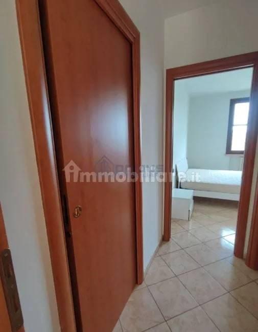 Bilocale ottimo stato, secondo piano, Santa Vittoria, Gualtieri — foto 5 di 6