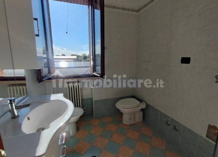 Bilocale ottimo stato, secondo piano, Santa Vittoria, Gualtieri