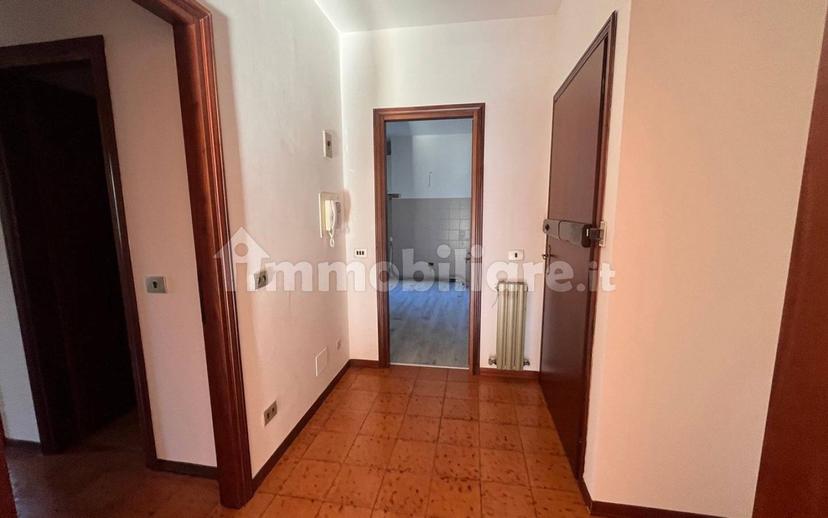 Trilocale via Camillo Benso di Cavour 2/C, Centro, Suzzara — foto 9 di 11