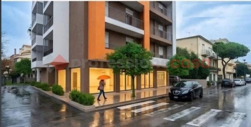 Trilocale viale Mazzini , snc, Centro, Alba Adriatica — foto 4 di 7