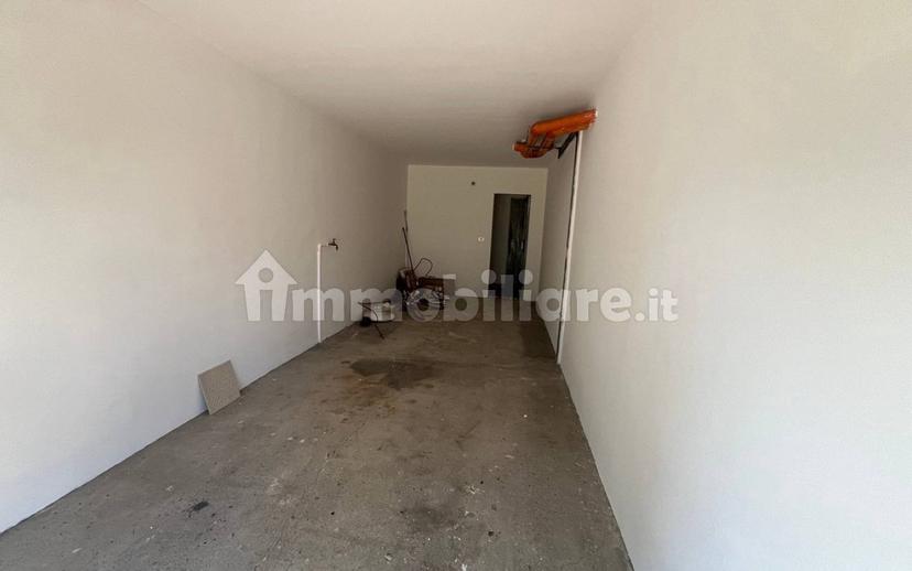 Trilocale via Camillo Benso di Cavour 2/C, Centro, Suzzara