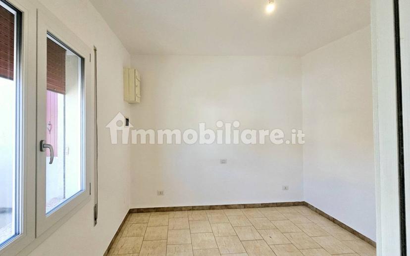 Bilocale via Roma, Centro, Villa Estense — foto 3 di 14