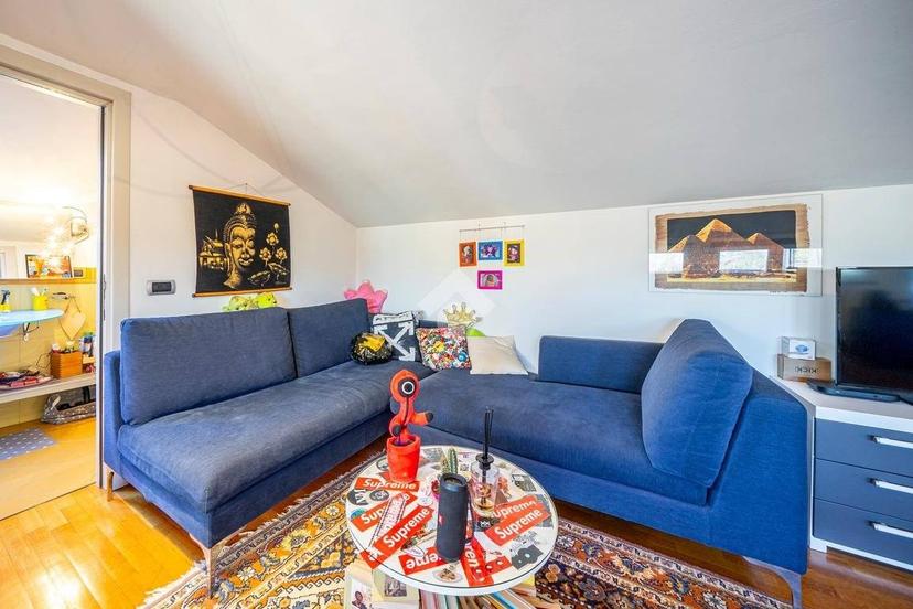 Villa bifamiliare Strada Naviglia 50, San Prospero, Parma — foto 5 di 31