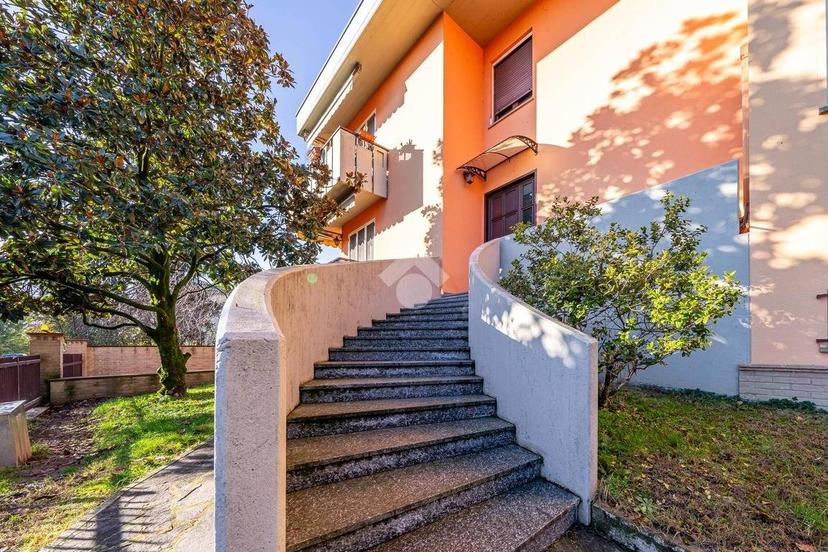 Villa bifamiliare Strada Naviglia 50, San Prospero, Parma — foto 2 di 31
