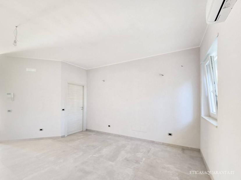Trilocale via Socrate 30, San Giorgio Ionico — foto 14 di 19