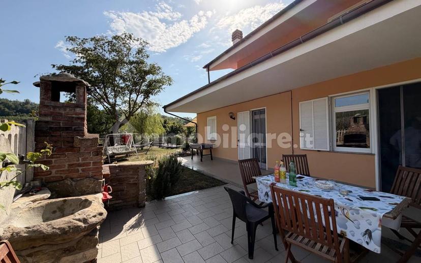 Villa bifamiliare via Provinciale 1, Serravalle Langhe — foto 18 di 29