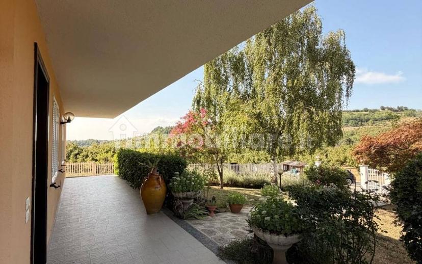 Villa bifamiliare via Provinciale 1, Serravalle Langhe — foto 22 di 29