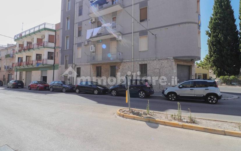 Appartamento via G. Gifuni, Centro, Lucera — foto 2 di 14