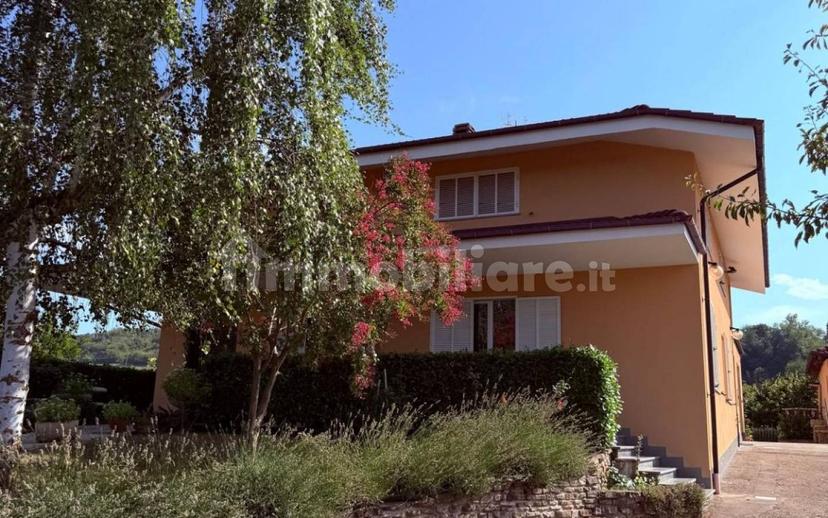 Villa bifamiliare via Provinciale 1, Serravalle Langhe — foto 26 di 29