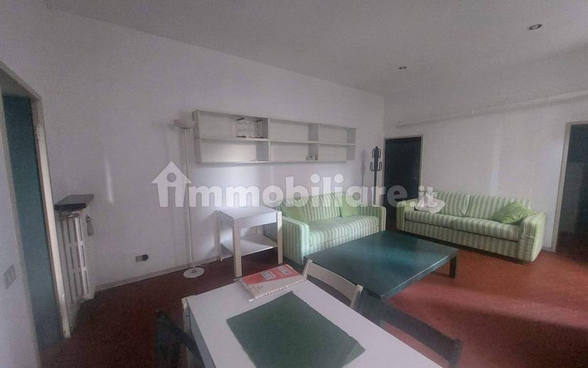 Bilocale viale F. e G. L. Basetti, Centro Storico, Parma
