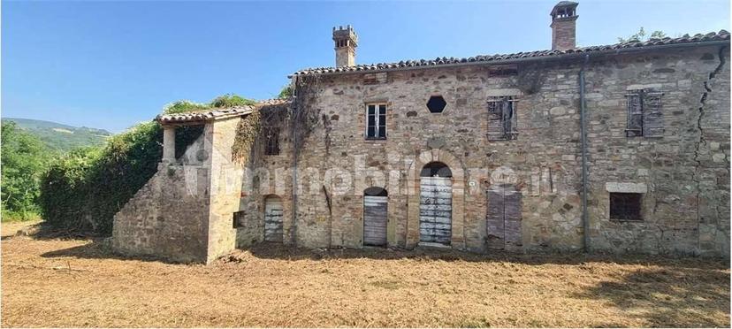 Rustico Loc. Case Nuove, Baschi — foto 16 di 16