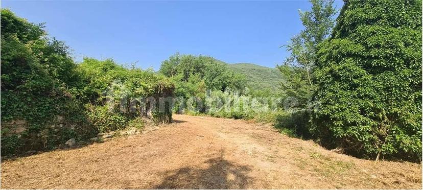 Rustico Loc. Case Nuove, Baschi — foto 8 di 16