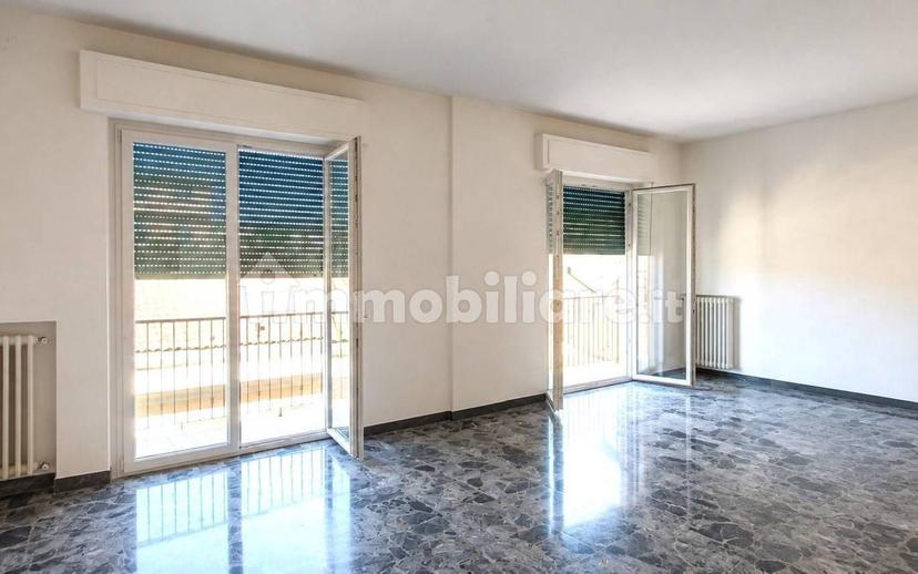 Appartamento buono stato, terzo piano, Centro, San Benedetto del Tronto