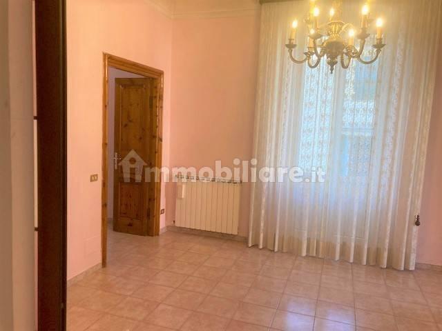 Appartamento via Milano, Umbertino - 2 Giugno, La Spezia