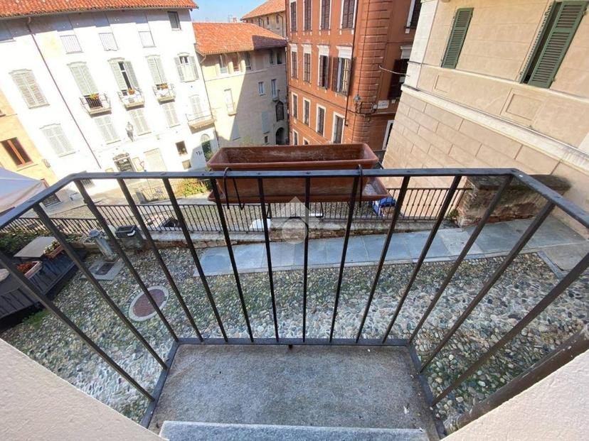 Monolocale via Muletti 2, Centro, Saluzzo — foto 17 di 18