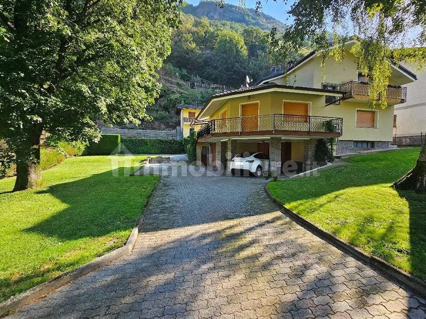 Villa plurifamiliare frazione Closè 9, Centro, Arnad — foto 3 di 20