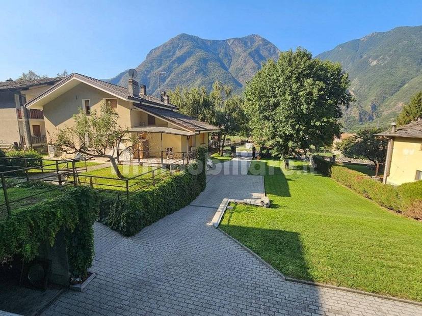 Villa plurifamiliare frazione Closè 9, Centro, Arnad — foto 9 di 20