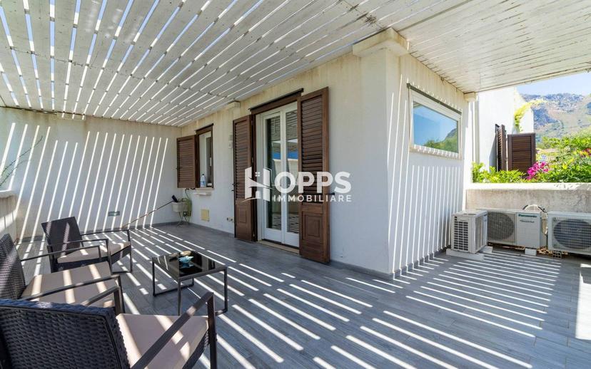 Villa bifamiliare via Gorgia, Terrasini — foto 2 di 34