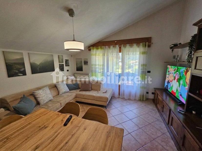 Villa plurifamiliare frazione Closè 9, Centro, Arnad — foto 10 di 20