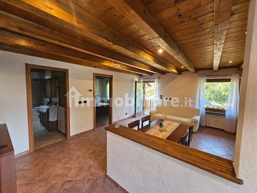 Villa plurifamiliare frazione Closè 9, Centro, Arnad — foto 18 di 20