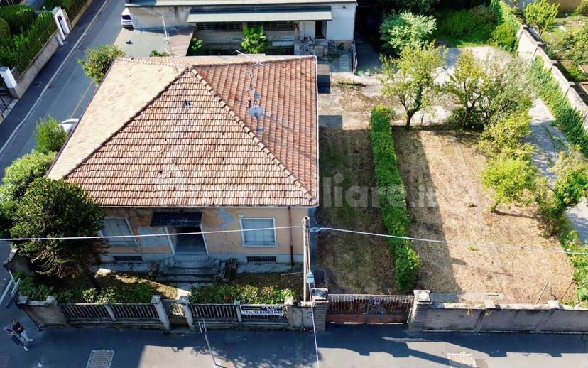 Villa unifamiliare via Bergamo 39, Saronno — foto 7 di 29