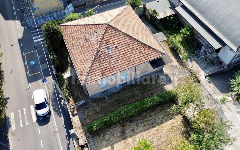 Villa unifamiliare via Bergamo 39, Saronno — foto 5 di 29