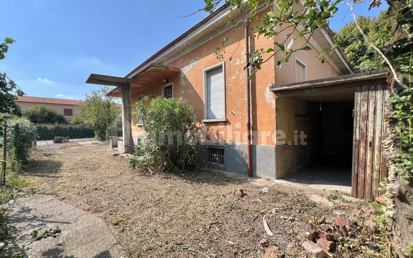 Villa unifamiliare via Bergamo 39, Saronno — foto 19 di 29
