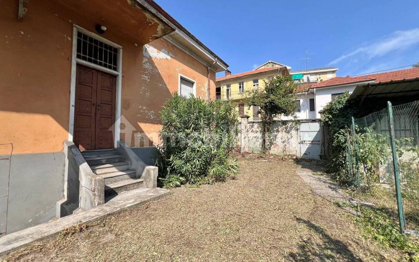 Villa unifamiliare via Bergamo 39, Saronno — foto 21 di 29