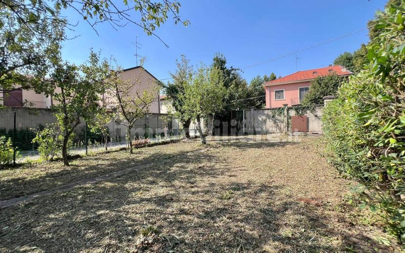 Villa unifamiliare via Bergamo 39, Saronno — foto 22 di 29