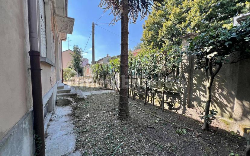 Villa unifamiliare via Bergamo 39, Saronno — foto 26 di 29