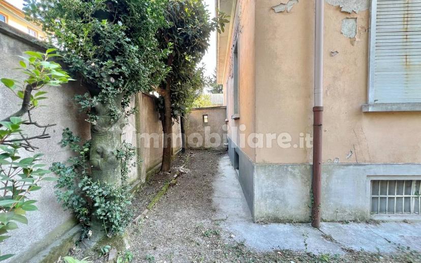 Villa unifamiliare via Bergamo 39, Saronno — foto 29 di 29
