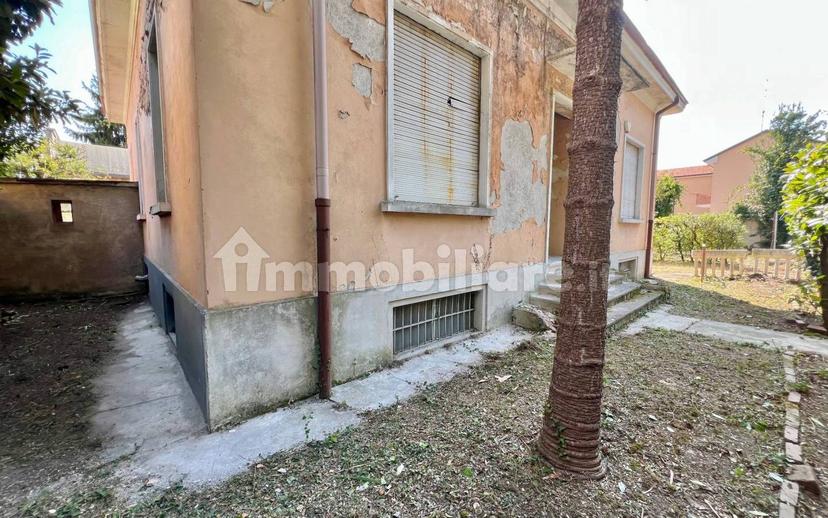 Villa unifamiliare via Bergamo 39, Saronno — foto 11 di 29