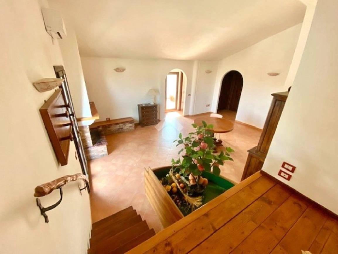 Trilocale buono stato, secondo piano, Olmedo