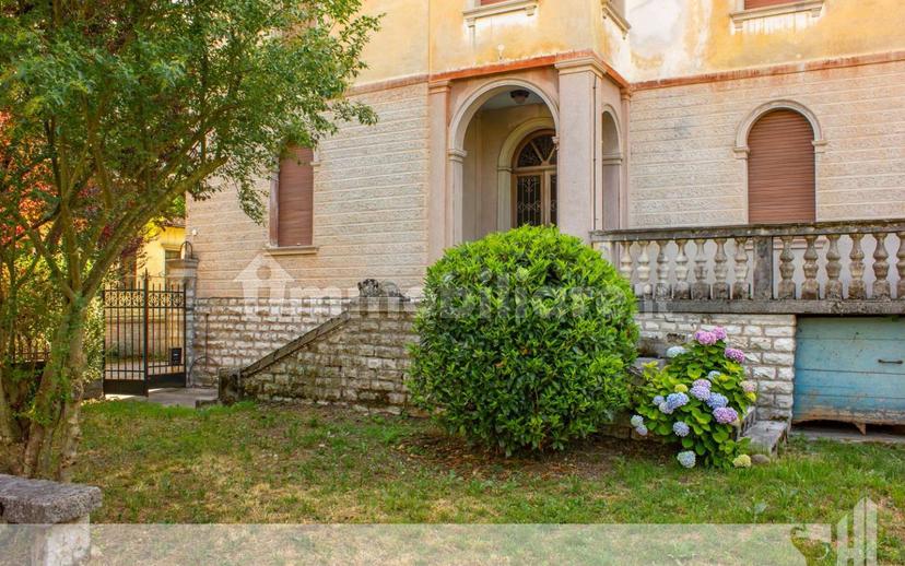 Villa unifamiliare quartiere Regina Margherita, Centro, Feltre — foto 67 di 75