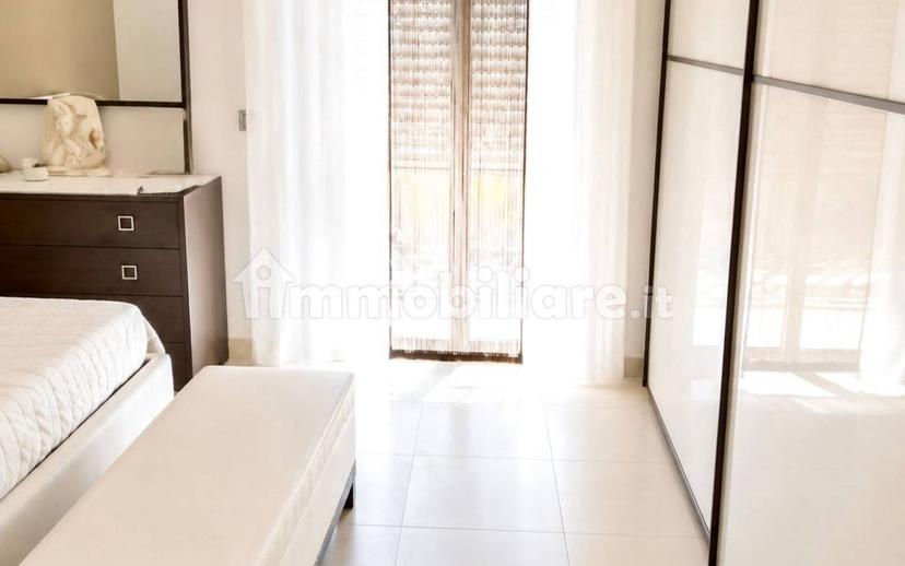 Appartamento in villa via Sandro Pertini, Centro, Giarre — foto 2 di 10