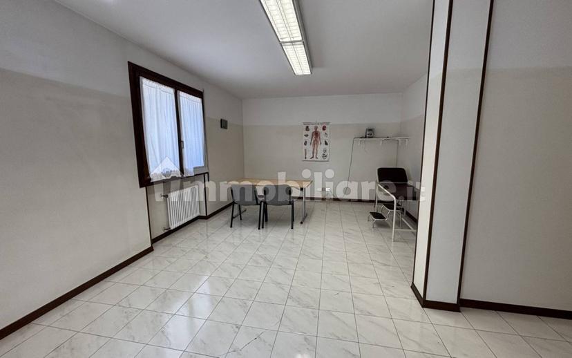 Trilocale via delle olimpiadi 21, Centro, Anguillara Veneta — foto 2 di 25