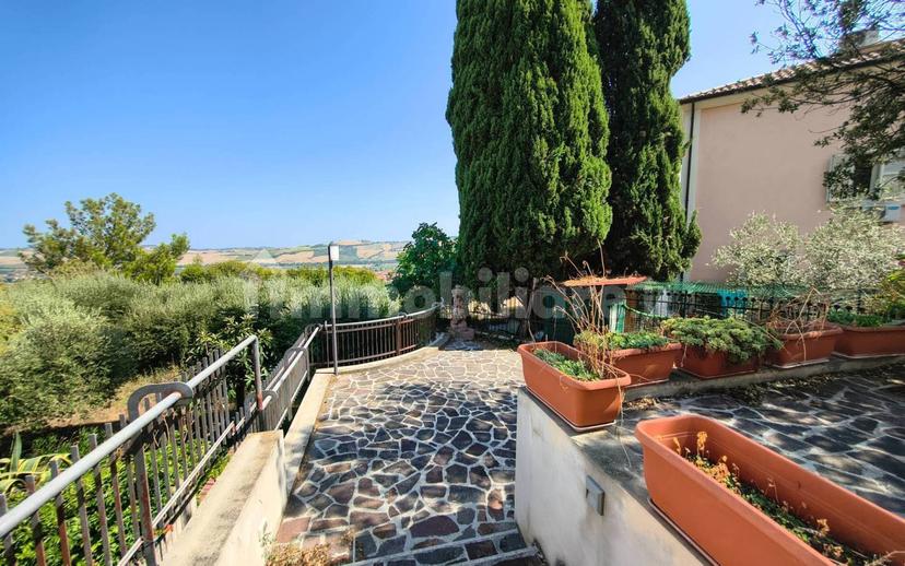 Appartamento via dante, Centro, Monte Urano — foto 2 di 49